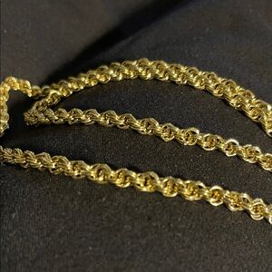 Elegant 80’s GoldtoneChain Necklace